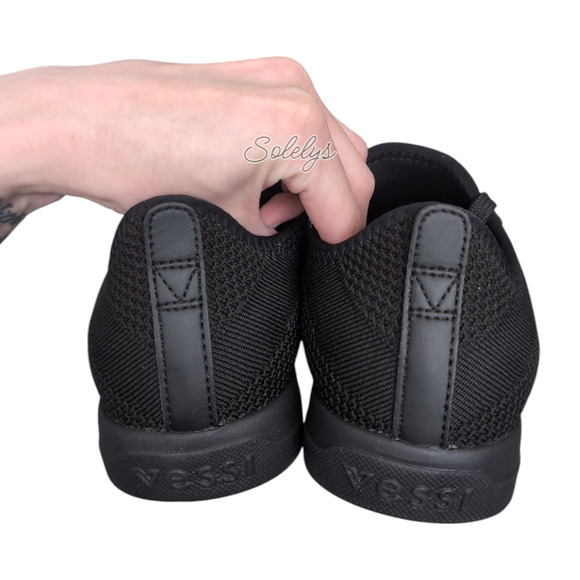 Vessi Weekend Mens 7 Womens 8 Space Black Waterproof Dyma-Tex Knit Sneaker - Picture 7 of 13